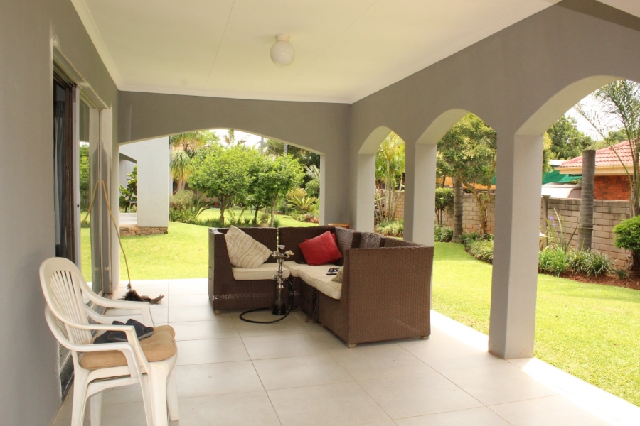 6 Bedroom Property for Sale in Ninapark Gauteng