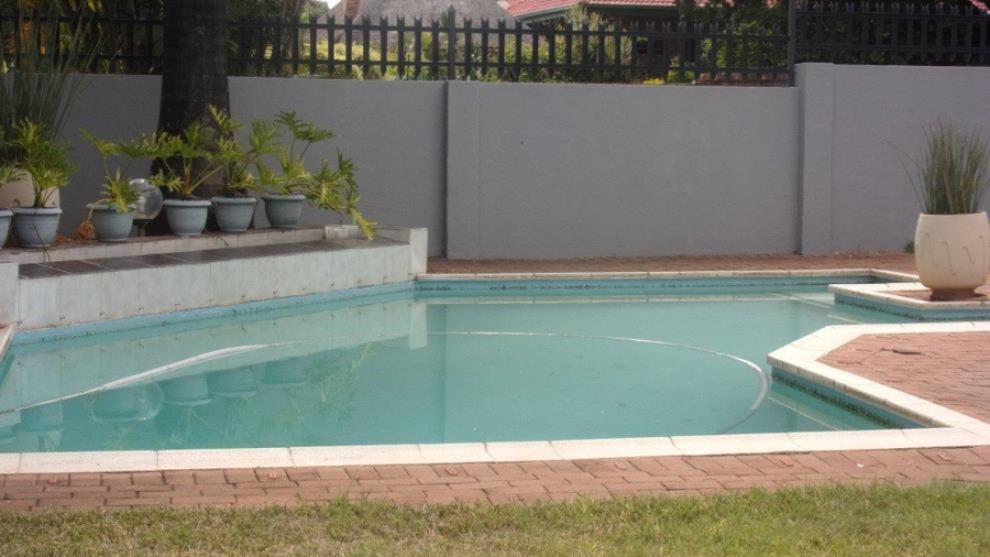 6 Bedroom Property for Sale in Ninapark Gauteng