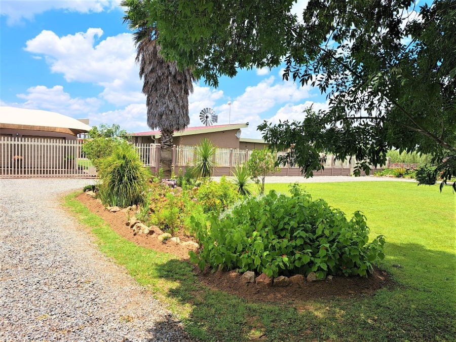 3 Bedroom Property for Sale in Nanescol Gauteng
