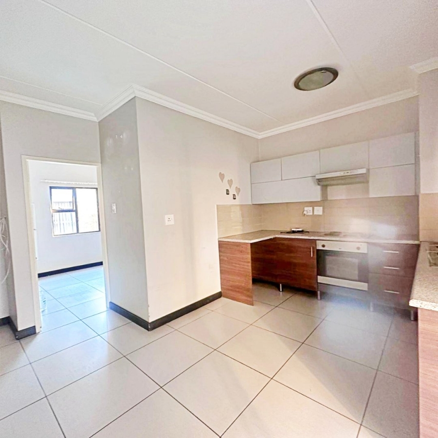 1 Bedroom Property for Sale in Scarlet Park Gauteng