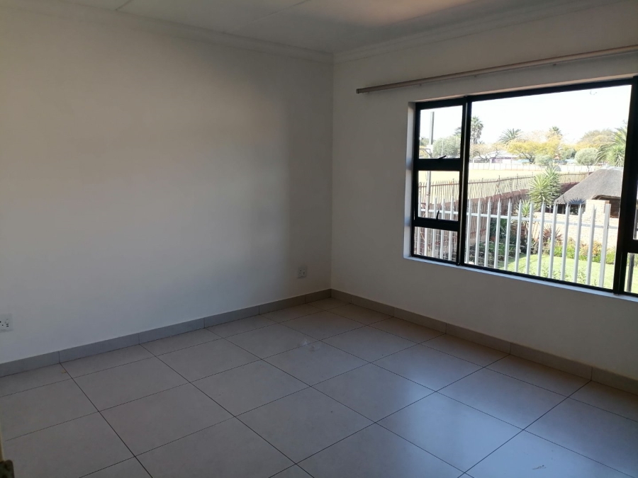To Let 2 Bedroom Property for Rent in Witfield Gauteng