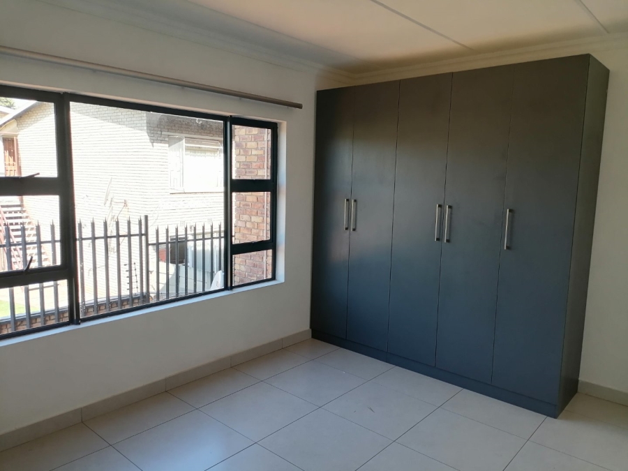To Let 2 Bedroom Property for Rent in Witfield Gauteng