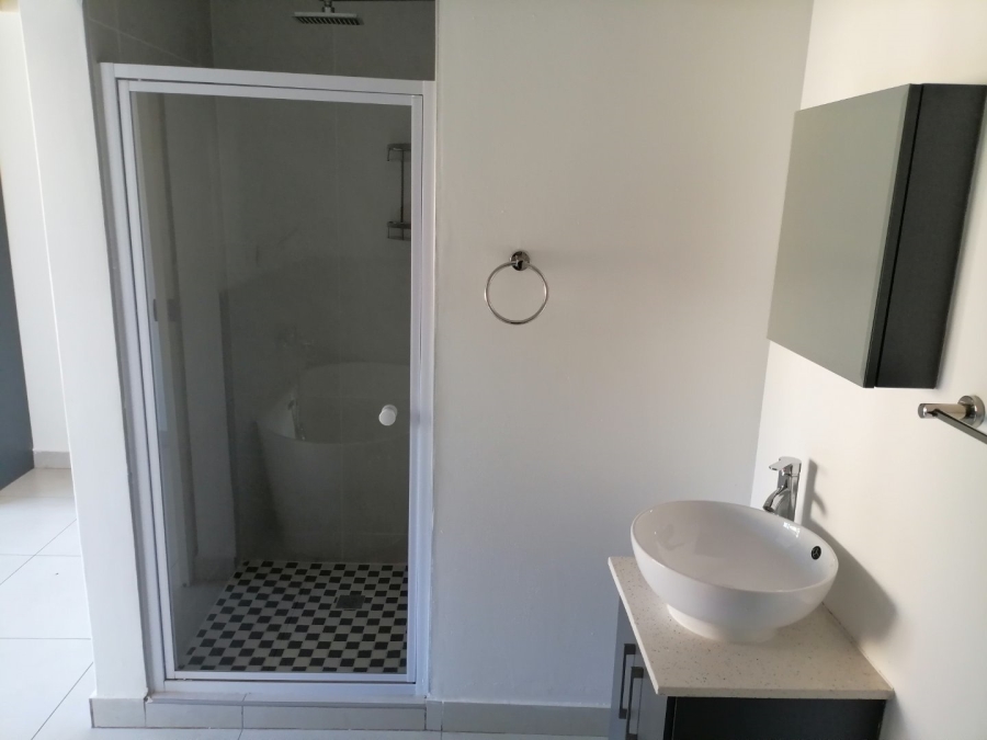 To Let 2 Bedroom Property for Rent in Witfield Gauteng