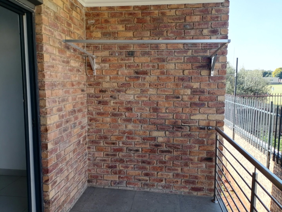To Let 2 Bedroom Property for Rent in Witfield Gauteng