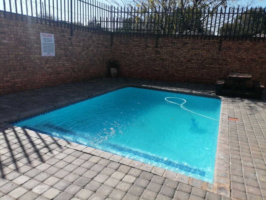 To Let 2 Bedroom Property for Rent in Witfield Gauteng
