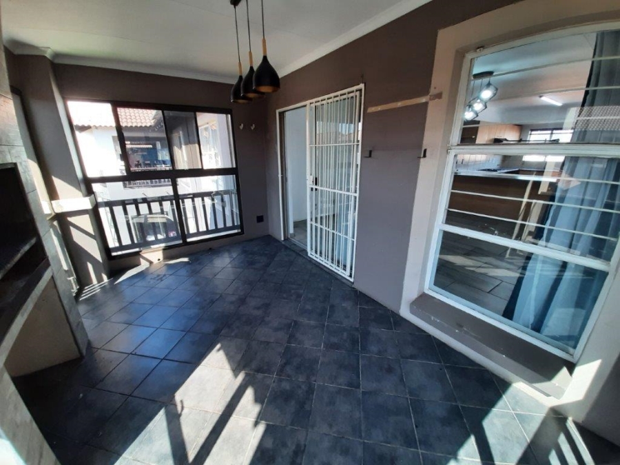 2 Bedroom Property for Sale in Van Dyk Park Gauteng
