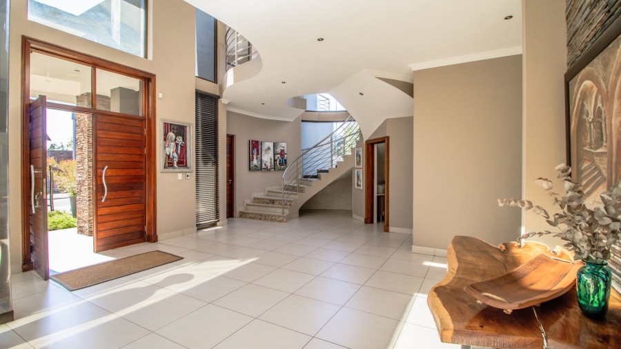5 Bedroom Property for Sale in Serengeti Lifestyle Estate Gauteng