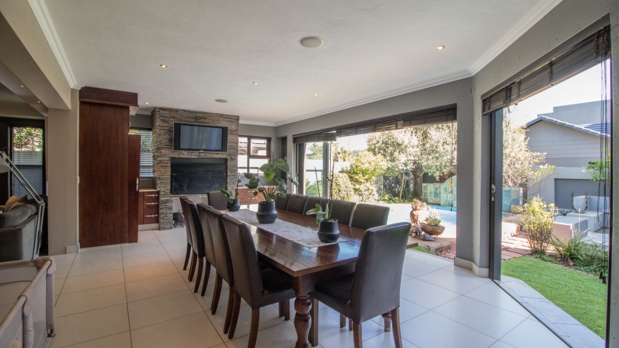 5 Bedroom Property for Sale in Serengeti Lifestyle Estate Gauteng