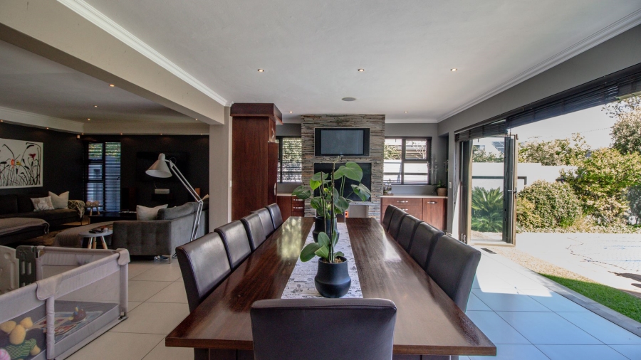 5 Bedroom Property for Sale in Serengeti Lifestyle Estate Gauteng