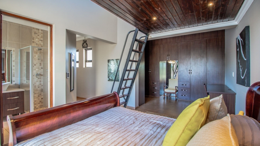 5 Bedroom Property for Sale in Serengeti Lifestyle Estate Gauteng