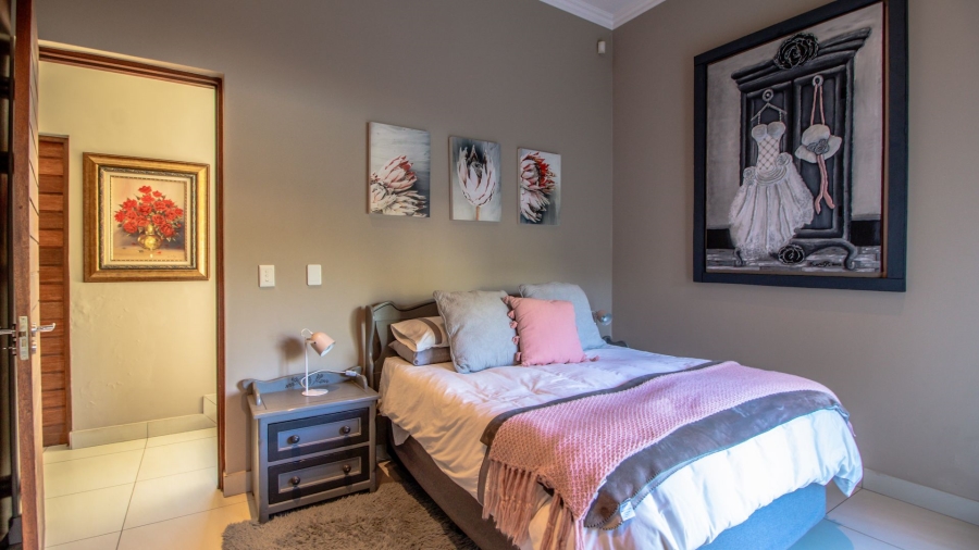 5 Bedroom Property for Sale in Serengeti Lifestyle Estate Gauteng