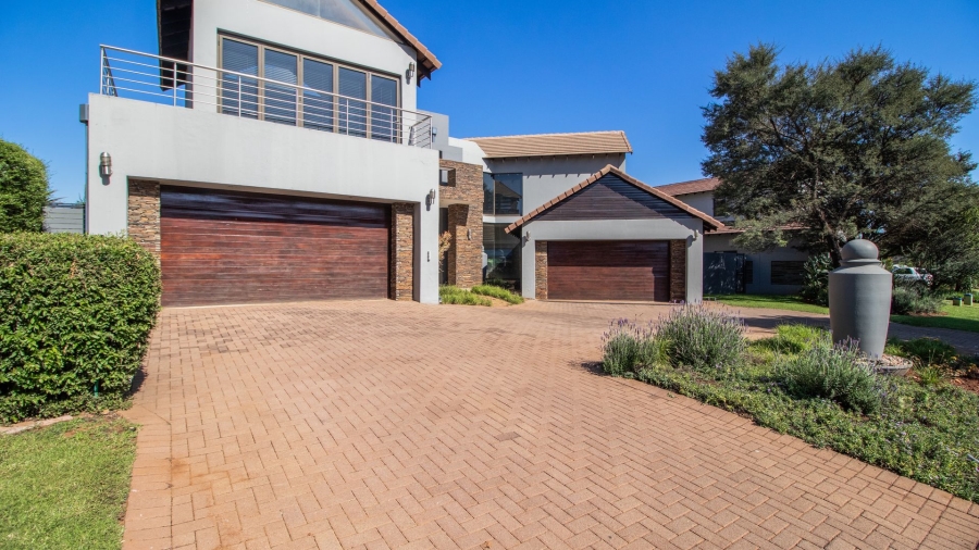 5 Bedroom Property for Sale in Serengeti Lifestyle Estate Gauteng