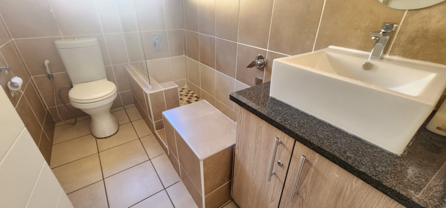 3 Bedroom Property for Sale in Eldoraigne Gauteng
