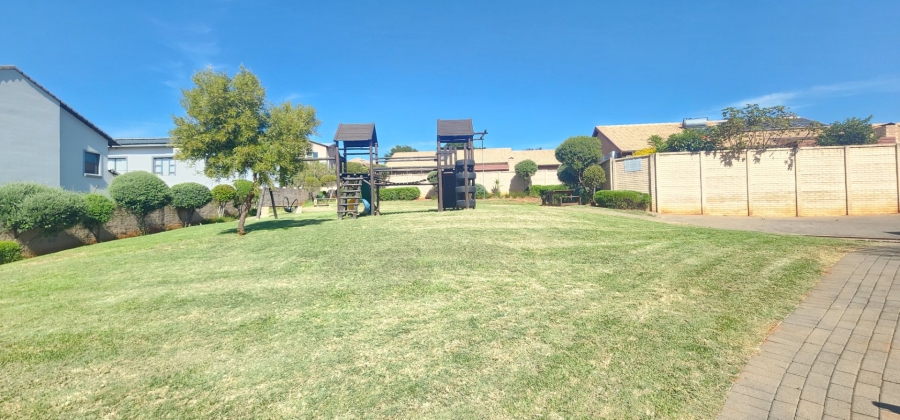 3 Bedroom Property for Sale in Eldoraigne Gauteng