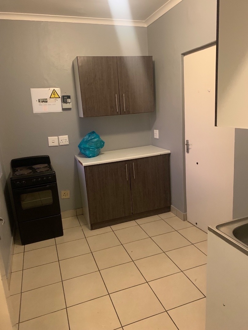 1 Bedroom Property for Sale in Mulbarton Gauteng