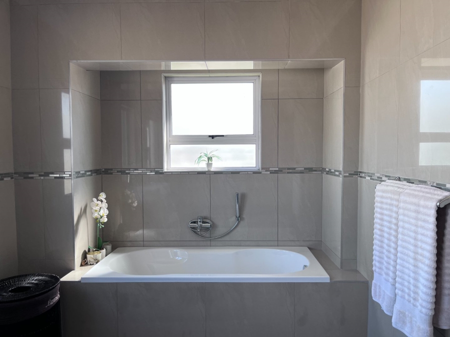 3 Bedroom Property for Sale in Riverspray Lifestyle Estate Gauteng