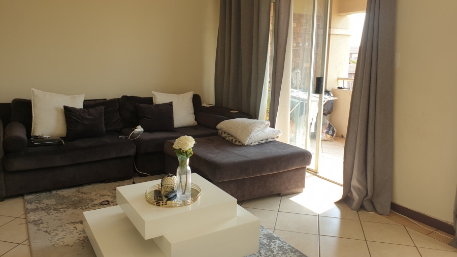 2 Bedroom Property for Sale in Monavoni Gauteng
