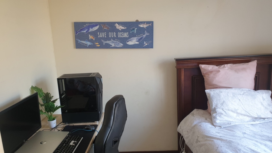 2 Bedroom Property for Sale in Monavoni Gauteng