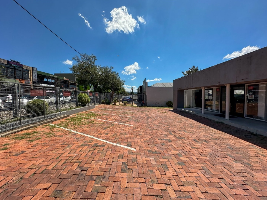 To Let commercial Property for Rent in Greenside Gauteng