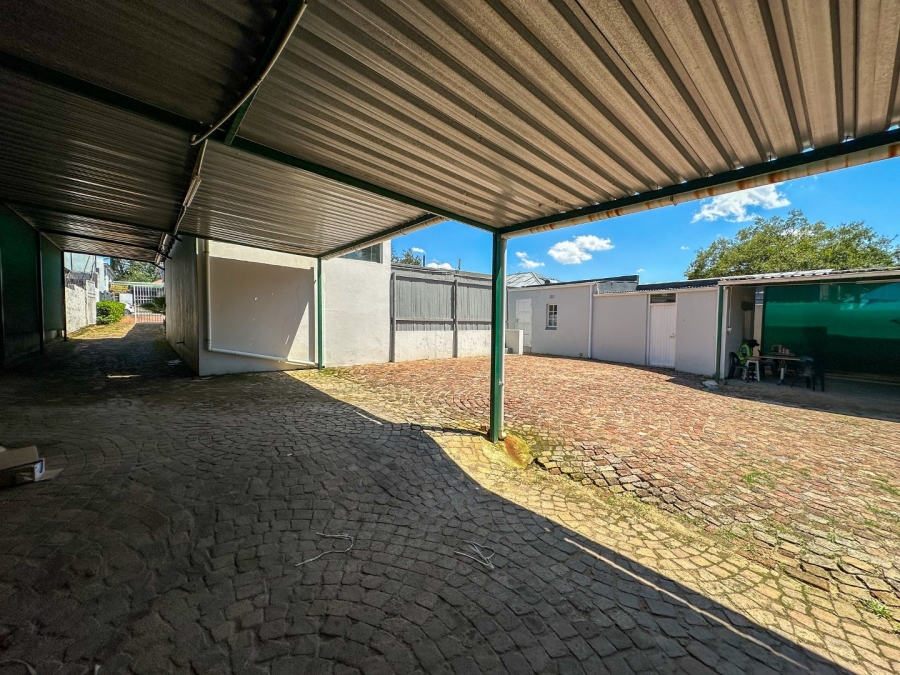 To Let commercial Property for Rent in Greenside Gauteng