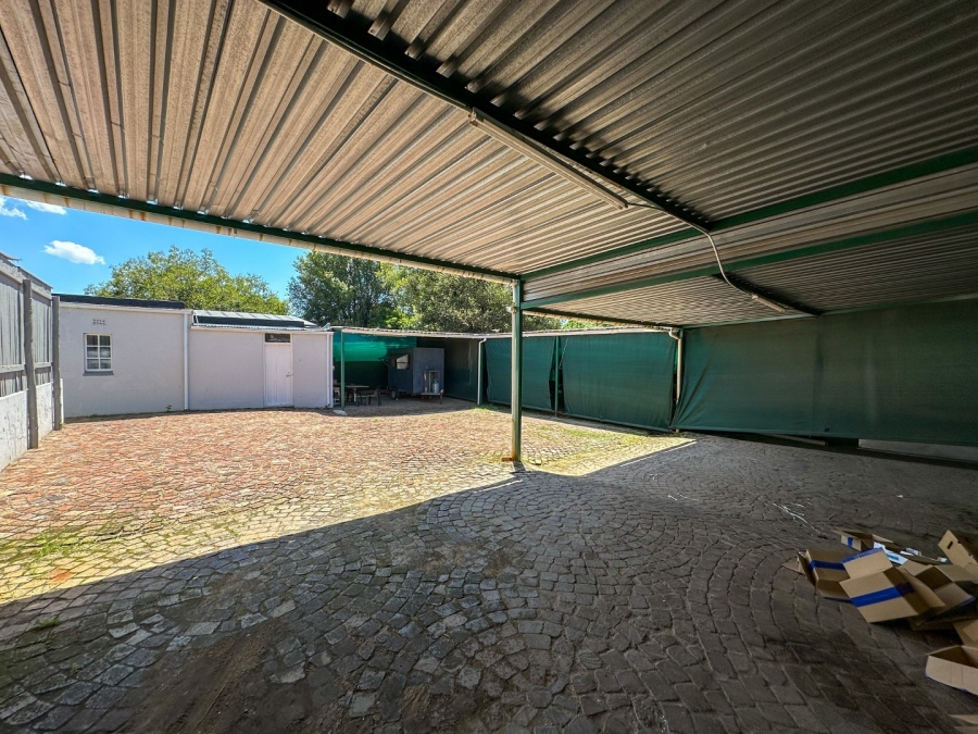 To Let commercial Property for Rent in Greenside Gauteng
