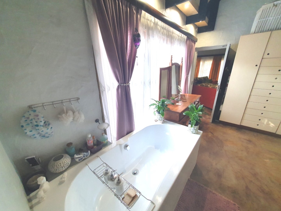 2 Bedroom Property for Sale in Wonderboom South Gauteng