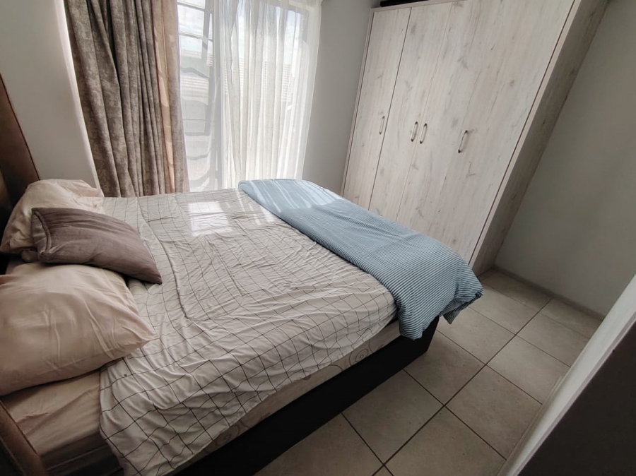 To Let 2 Bedroom Property for Rent in Amberfield Gauteng