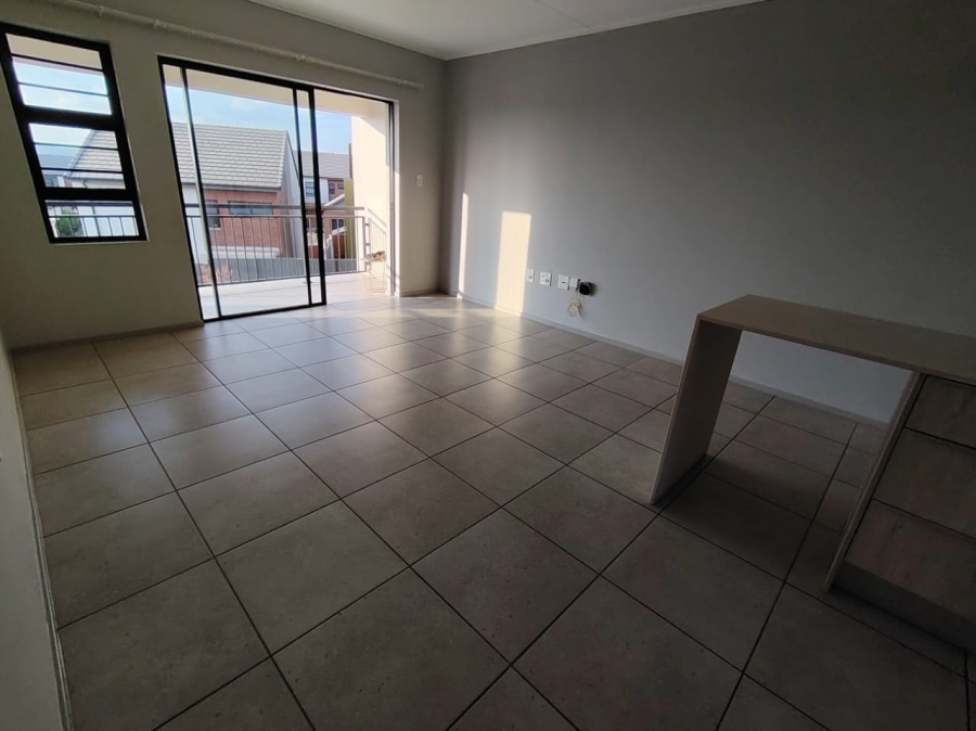 To Let 2 Bedroom Property for Rent in Amberfield Gauteng