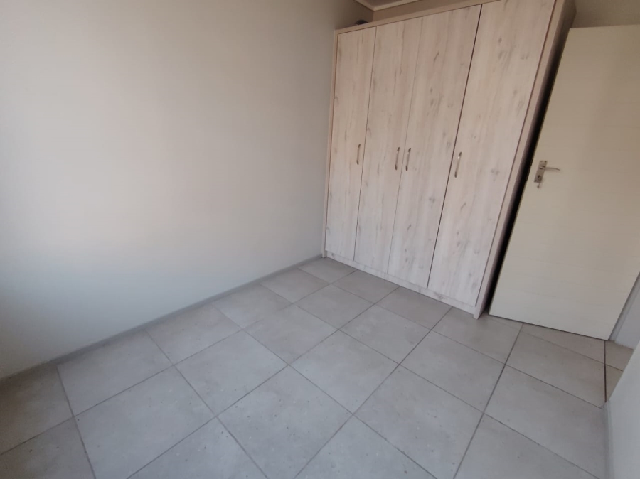 To Let 2 Bedroom Property for Rent in Amberfield Gauteng