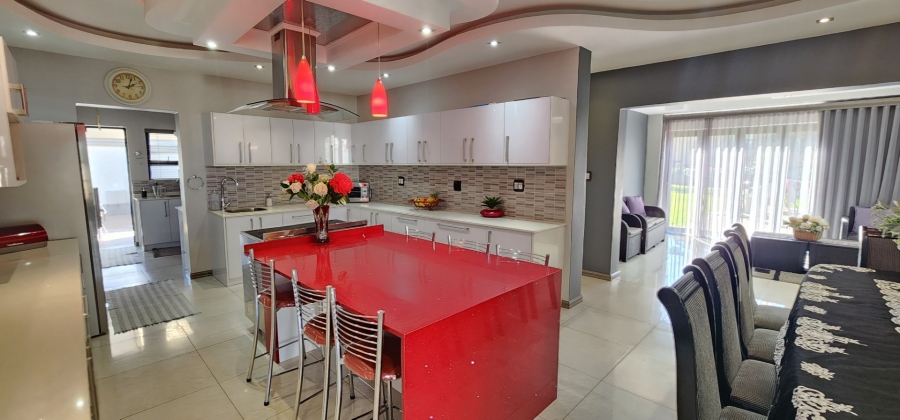 4 Bedroom Property for Sale in Raslouw Gauteng