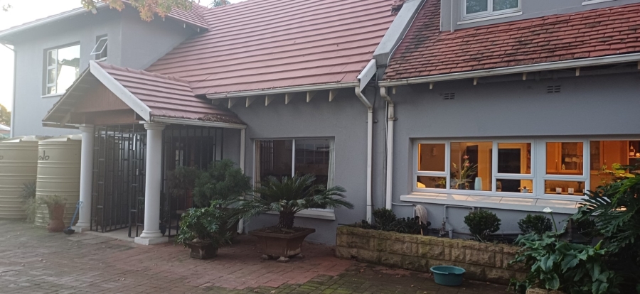 6 Bedroom Property for Sale in Lambton Gauteng