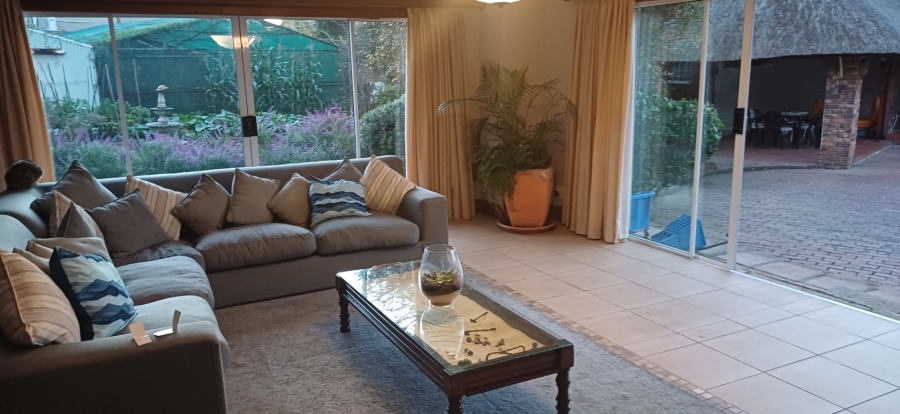 6 Bedroom Property for Sale in Lambton Gauteng