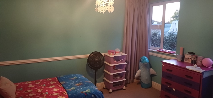6 Bedroom Property for Sale in Lambton Gauteng