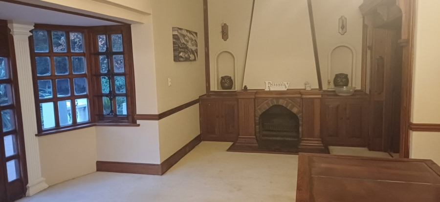 6 Bedroom Property for Sale in Lambton Gauteng