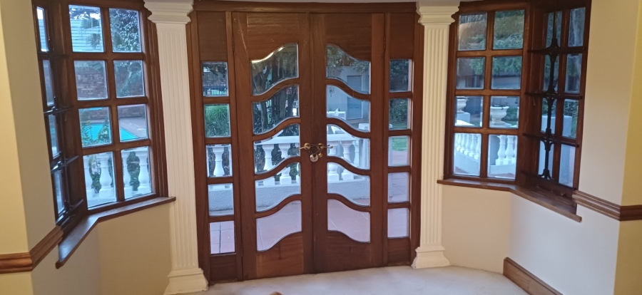 6 Bedroom Property for Sale in Lambton Gauteng