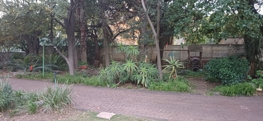6 Bedroom Property for Sale in Lambton Gauteng