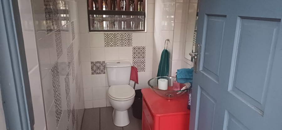 6 Bedroom Property for Sale in Lambton Gauteng