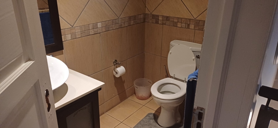 6 Bedroom Property for Sale in Lambton Gauteng