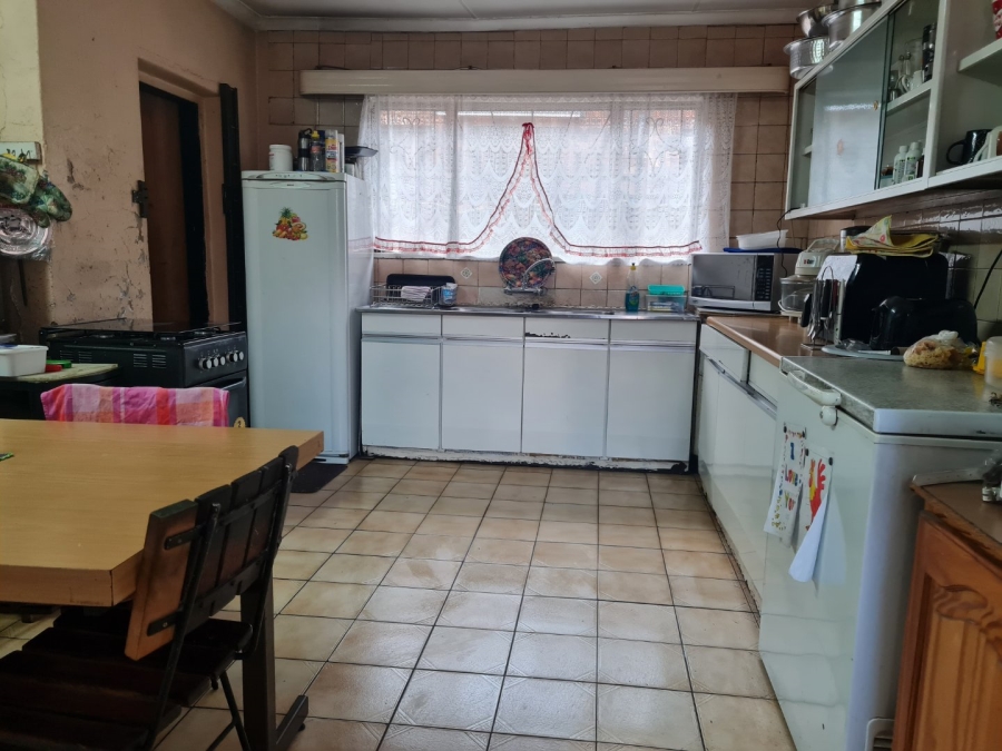 4 Bedroom Property for Sale in Reigerpark Gauteng