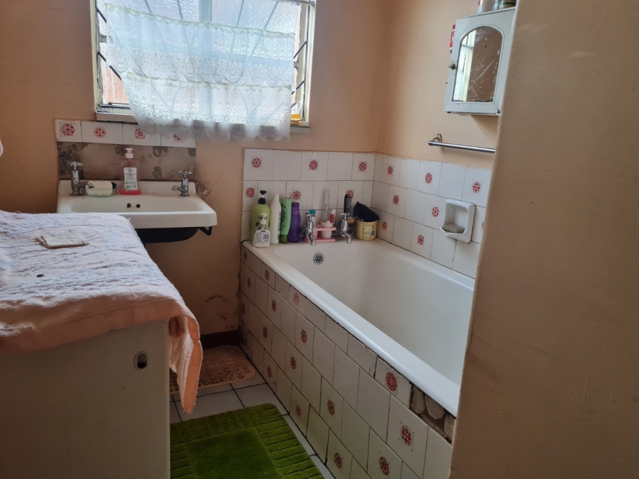 4 Bedroom Property for Sale in Reigerpark Gauteng
