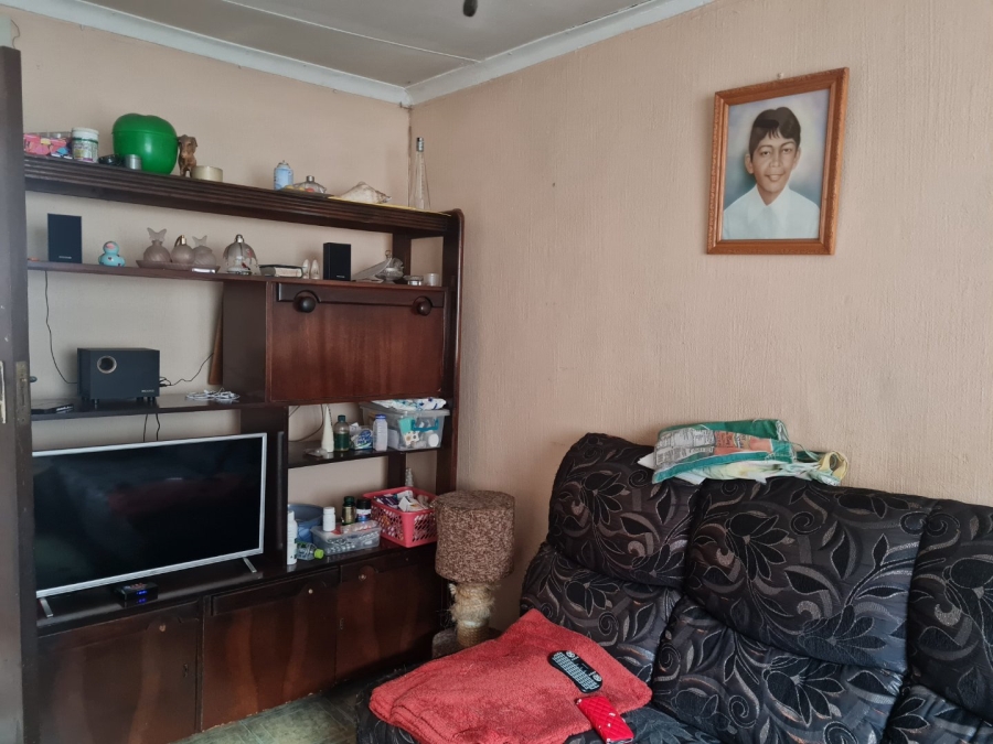 4 Bedroom Property for Sale in Reigerpark Gauteng