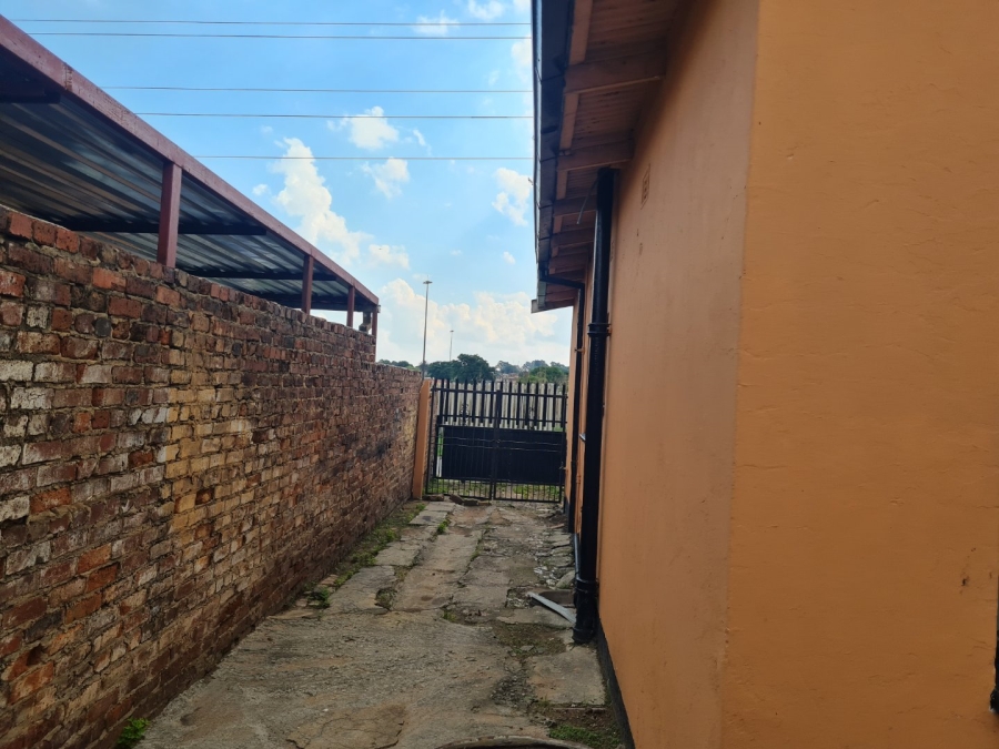 4 Bedroom Property for Sale in Reigerpark Gauteng