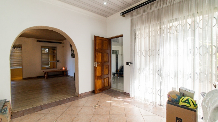 4 Bedroom Property for Sale in Lenasia Ext 8 Gauteng