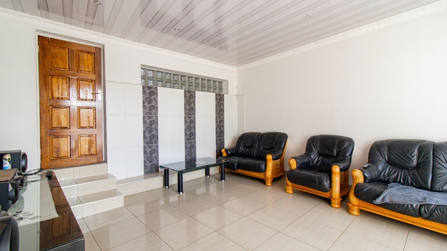 4 Bedroom Property for Sale in Lenasia Ext 8 Gauteng