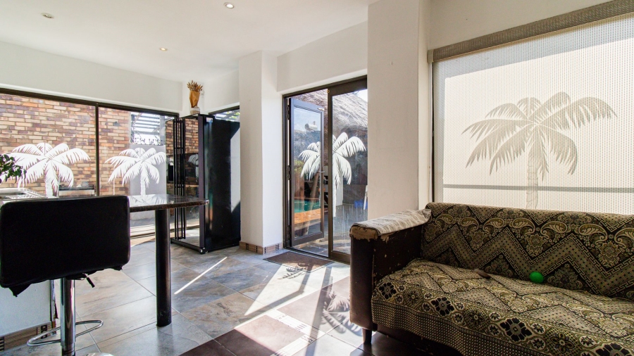 4 Bedroom Property for Sale in Lenasia Ext 8 Gauteng
