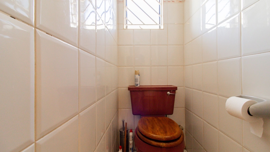 4 Bedroom Property for Sale in Lenasia Ext 8 Gauteng