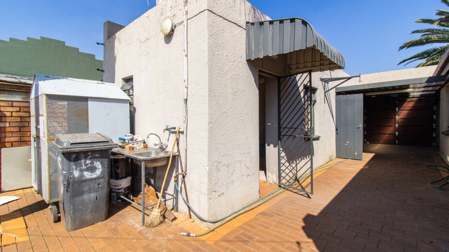 4 Bedroom Property for Sale in Lenasia Ext 8 Gauteng