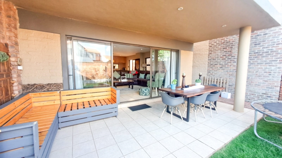3 Bedroom Property for Sale in Olympus AH Gauteng