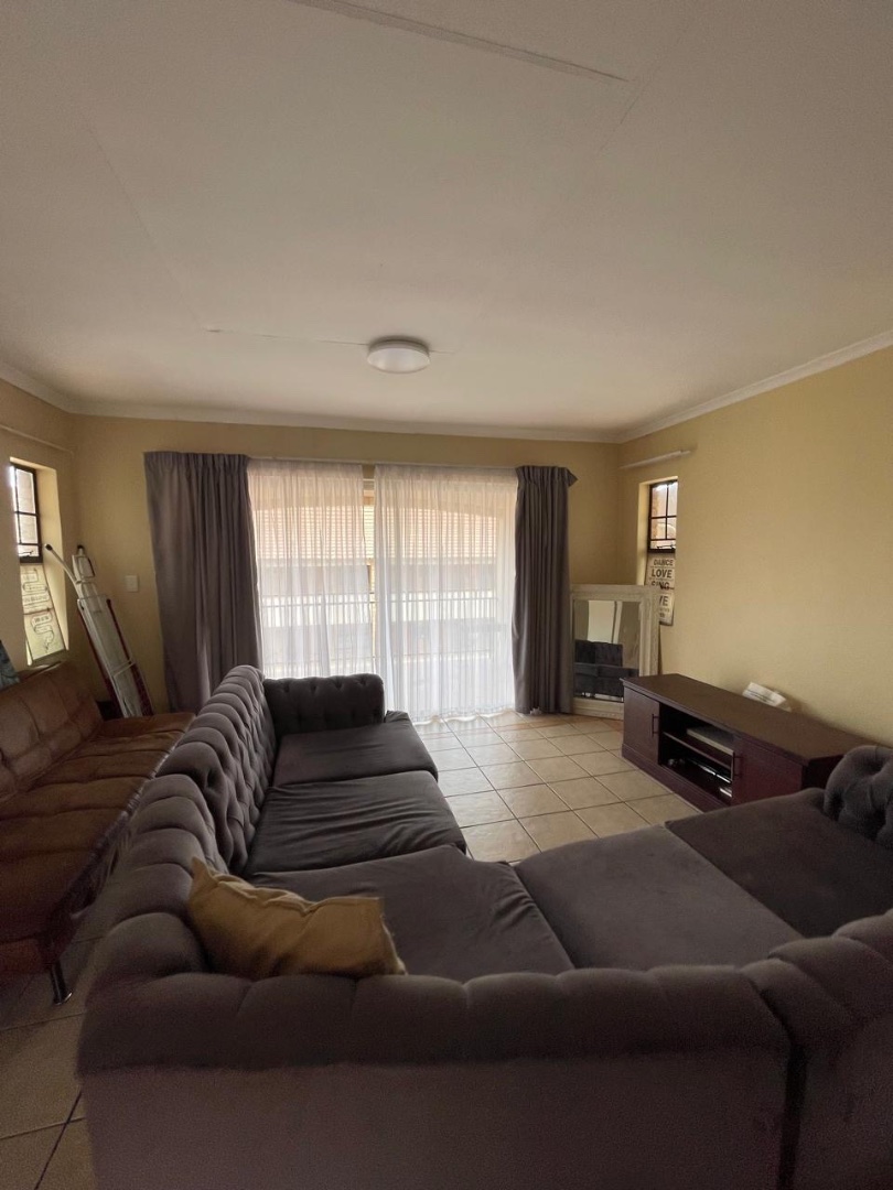 2 Bedroom Property for Sale in Midridge Park Gauteng