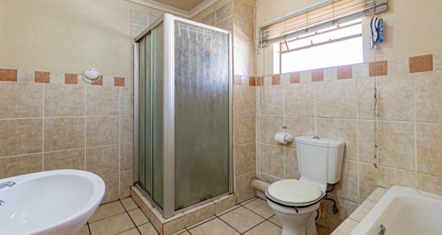 2 Bedroom Property for Sale in Midridge Park Gauteng